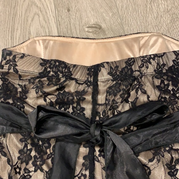 Black Lace Strapless Dress - Picture 5 of 6